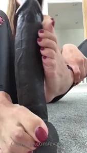 E [ eva_rose_feet ] Onlyfans leaked video 8292334 on Hotleaks.tv