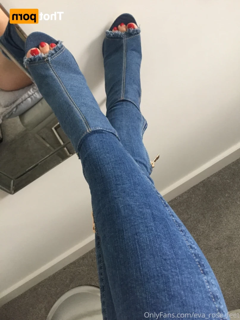 E [ eva_rose_feet ] Onlyfans leaked photo 11451248 on Hotleaks.tv