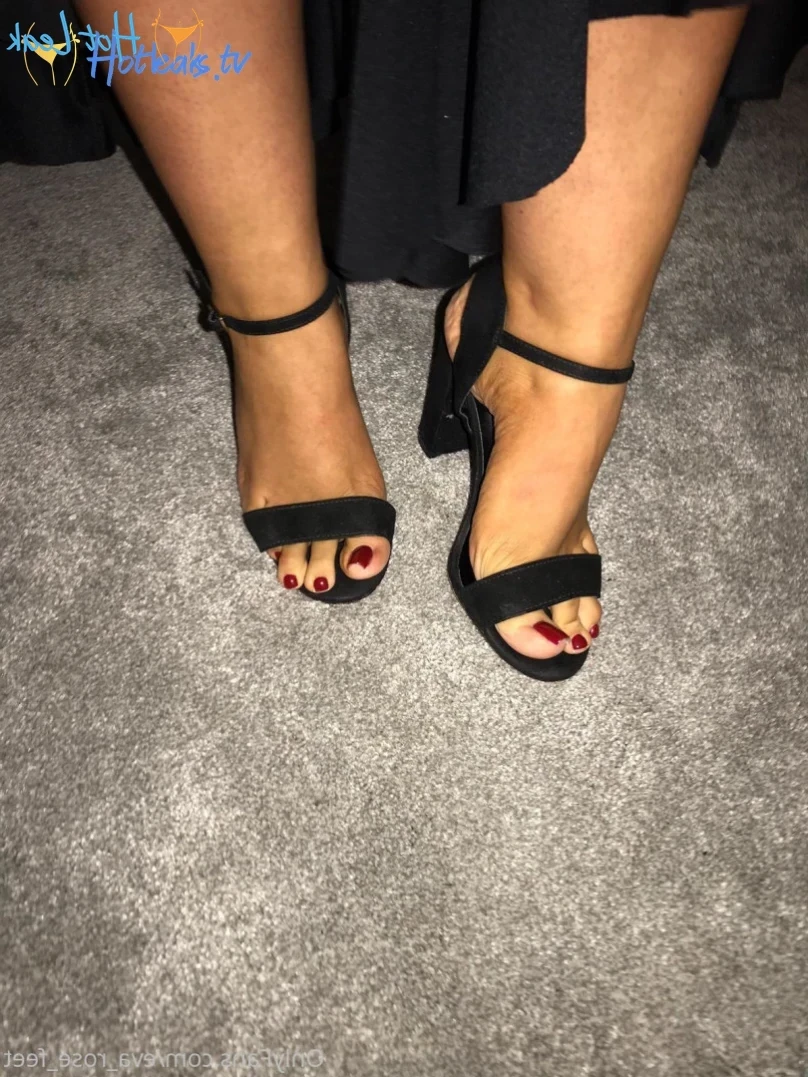 E [ eva_rose_feet ] Onlyfans leaked photo 11635141 on Hotleaks.tv