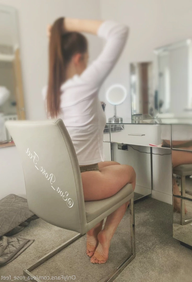 E [ eva_rose_feet ] Onlyfans leaked photo 12091744 on Hotleaks.tv