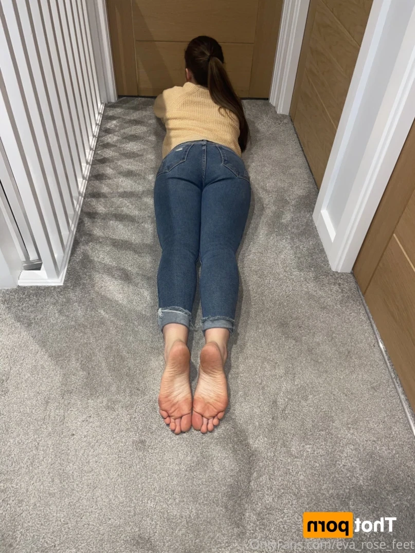 E [ eva_rose_feet ] Onlyfans leaked photo 12657264 on Hotleaks.tv