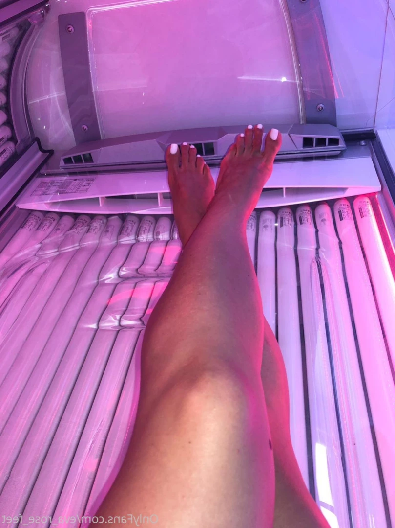E [ eva_rose_feet ] Onlyfans leaked photo 13155240 on Hotleaks.tv