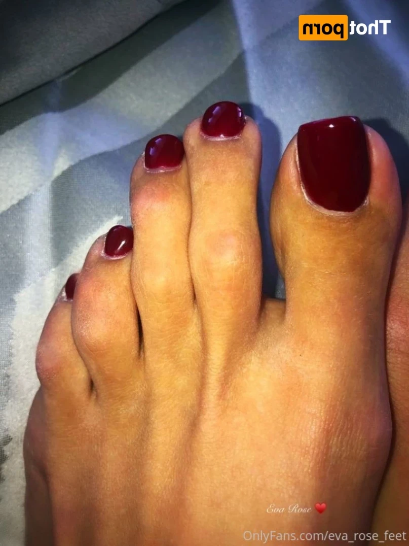 E [ eva_rose_feet ] Onlyfans leaked photo 14184348 on Hotleaks.tv