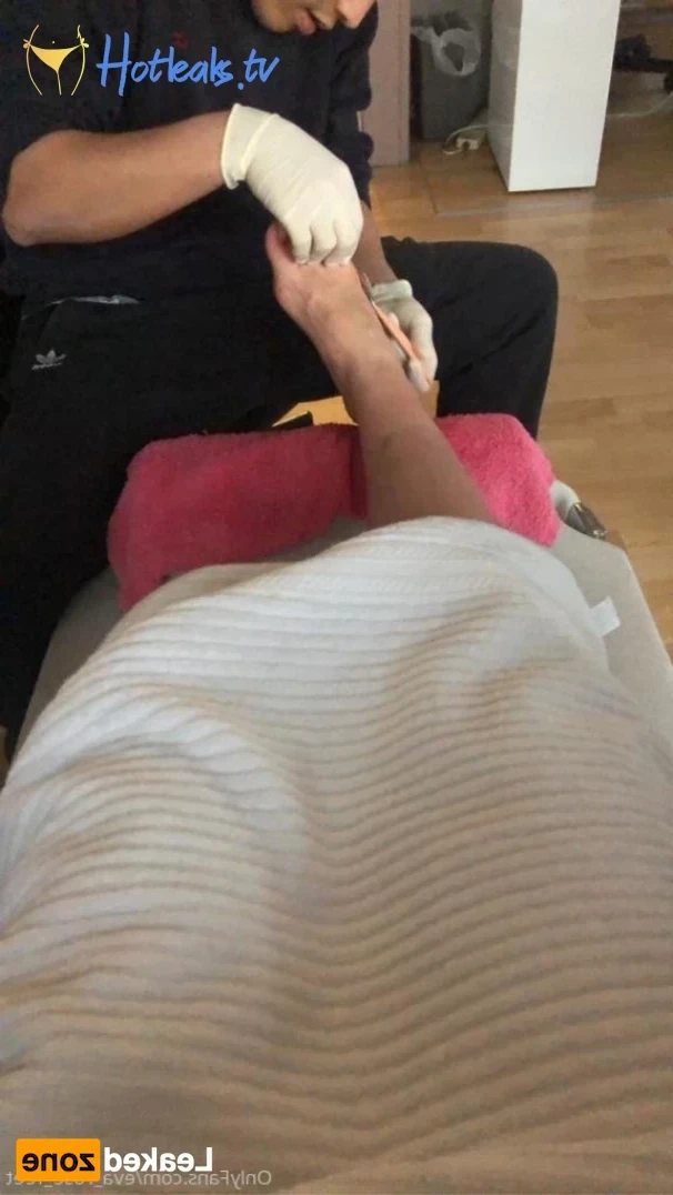 E [ eva_rose_feet ] Onlyfans leaked photo 14184765 on Hotleaks.tv