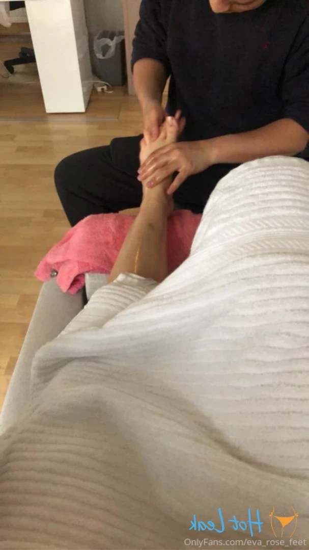 E [ eva_rose_feet ] Onlyfans leaked photo 14191257 on Hotleaks.tv