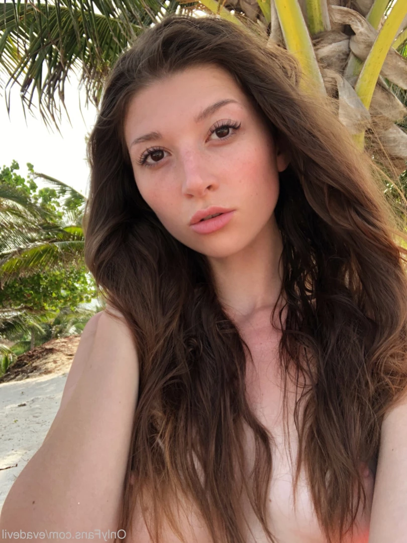 Eva de Vil [ evadevil ] Onlyfans leaked photo 13953350 on Hotleaks.tv