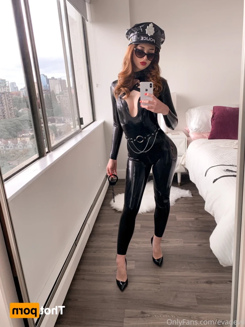 Eva de Vil [ evadevil ] Onlyfans leaked photo 14542423 on Hotleaks.tv
