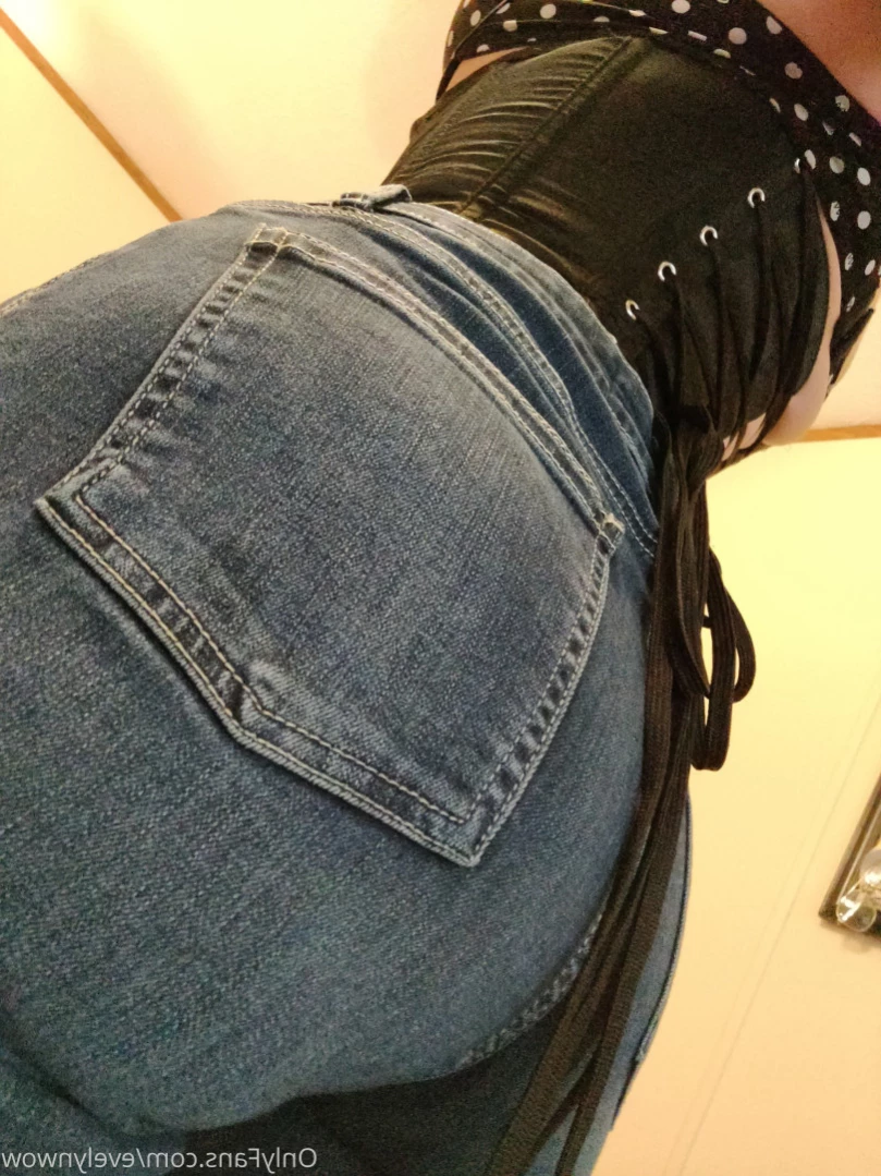 Evelyn WoW [ evelynwow ] Onlyfans leaked photo 11131273 on Hotleaks.tv