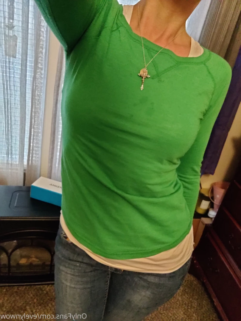 Evelyn WoW [ evelynwow ] Onlyfans leaked photo 11131858 on Hotleaks.tv