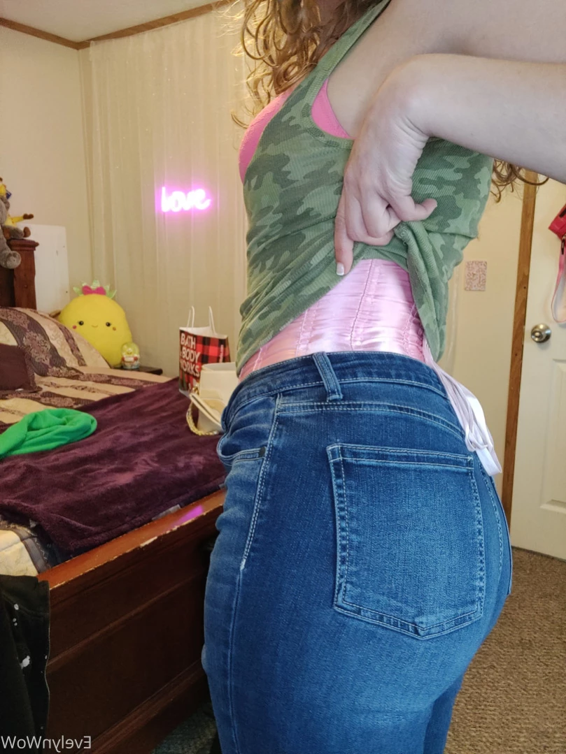 Evelyn WoW [ evelynwow ] Onlyfans leaked photo 11132135 on Hotleaks.tv