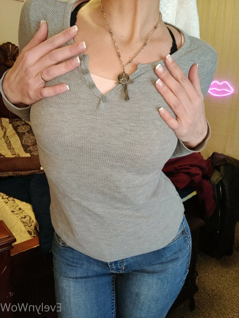 Evelyn WoW [ evelynwow ] Onlyfans leaked photo 11132168 on Hotleaks.tv