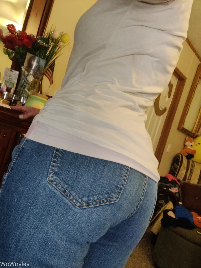 Evelyn WoW [ evelynwow ] Onlyfans leaked photo 12811452 on Hotleaks.tv