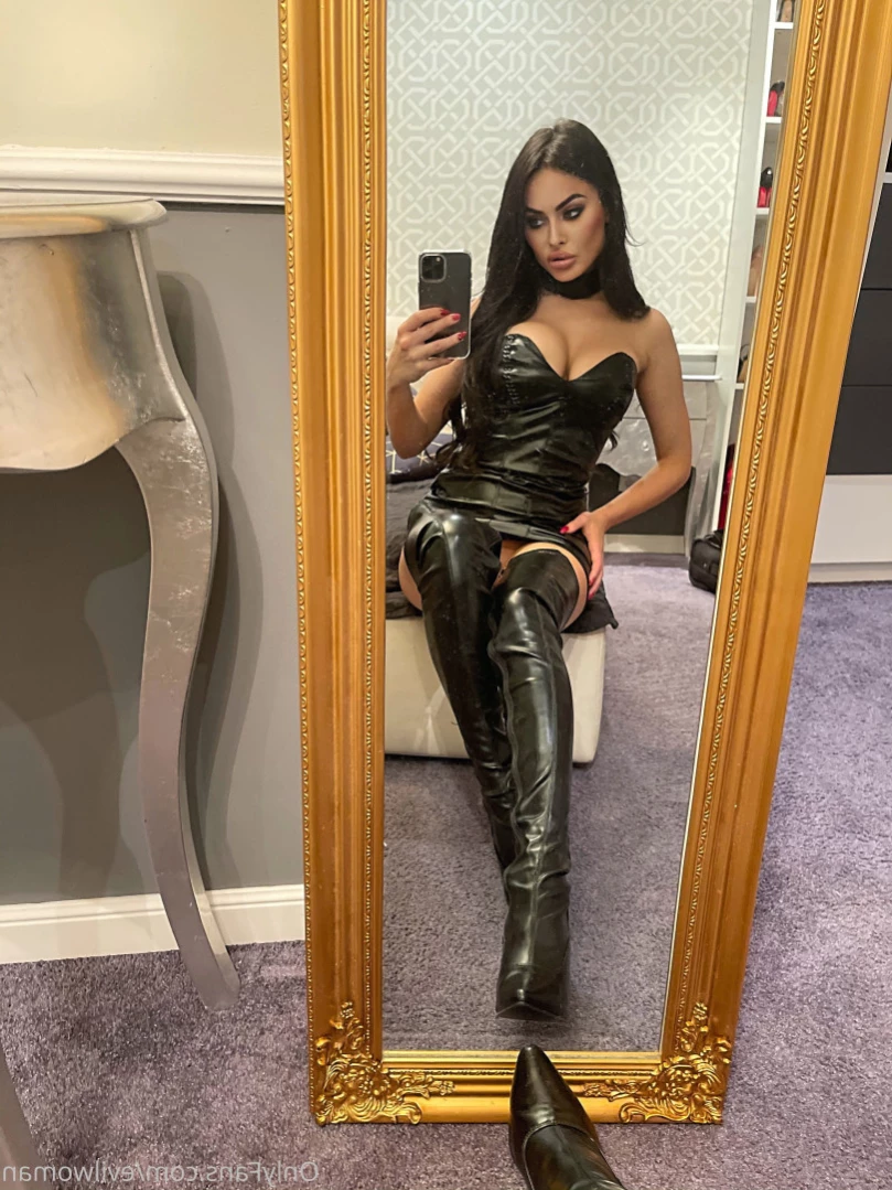 Evil Woman [ evilwoman ] Onlyfans leaked photo 11131619 on Hotleaks.tv