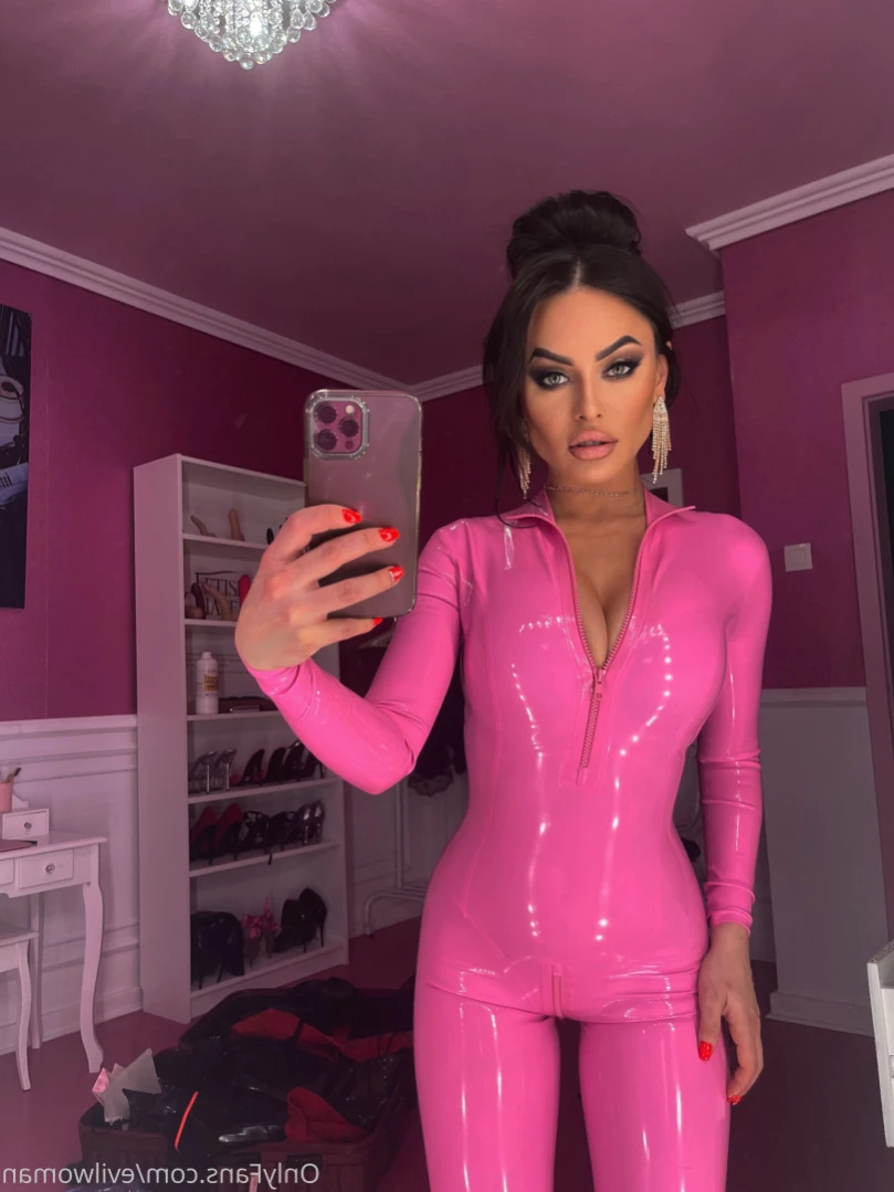 Evil Woman [ evilwoman ] Onlyfans leaked photo 11131623 on Hotleaks.tv