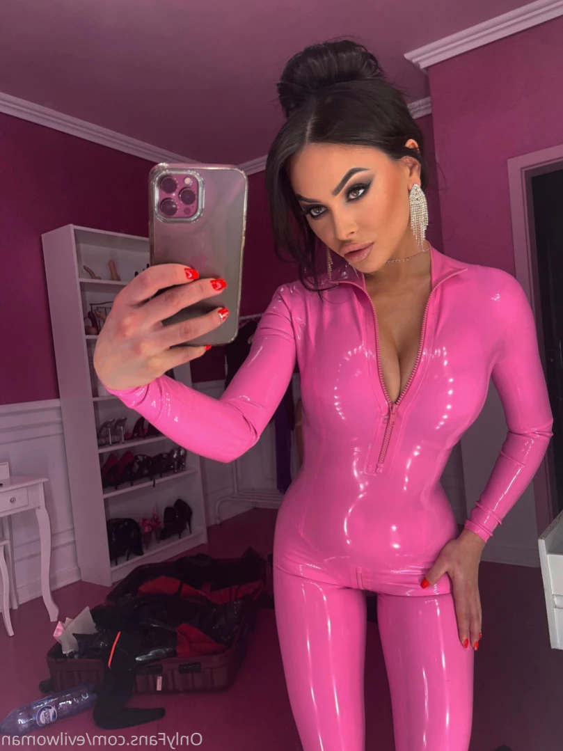Evil Woman [ evilwoman ] Onlyfans leaked photo 11131706 on Hotleaks.tv