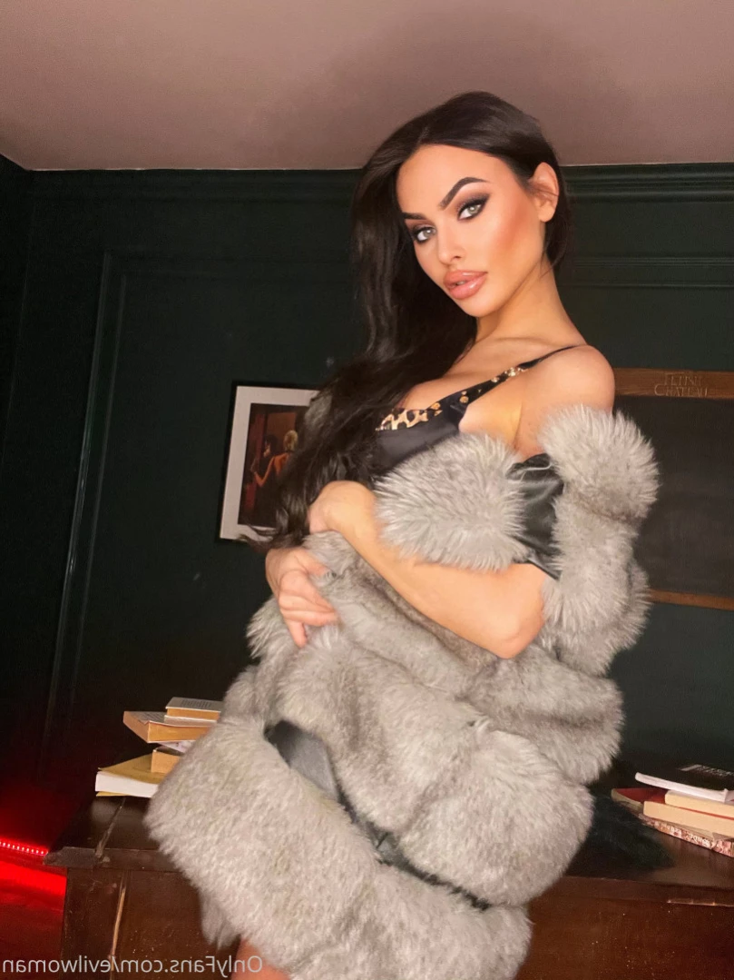 Evil Woman [ evilwoman ] Onlyfans leaked photo 11131730 on Hotleaks.tv