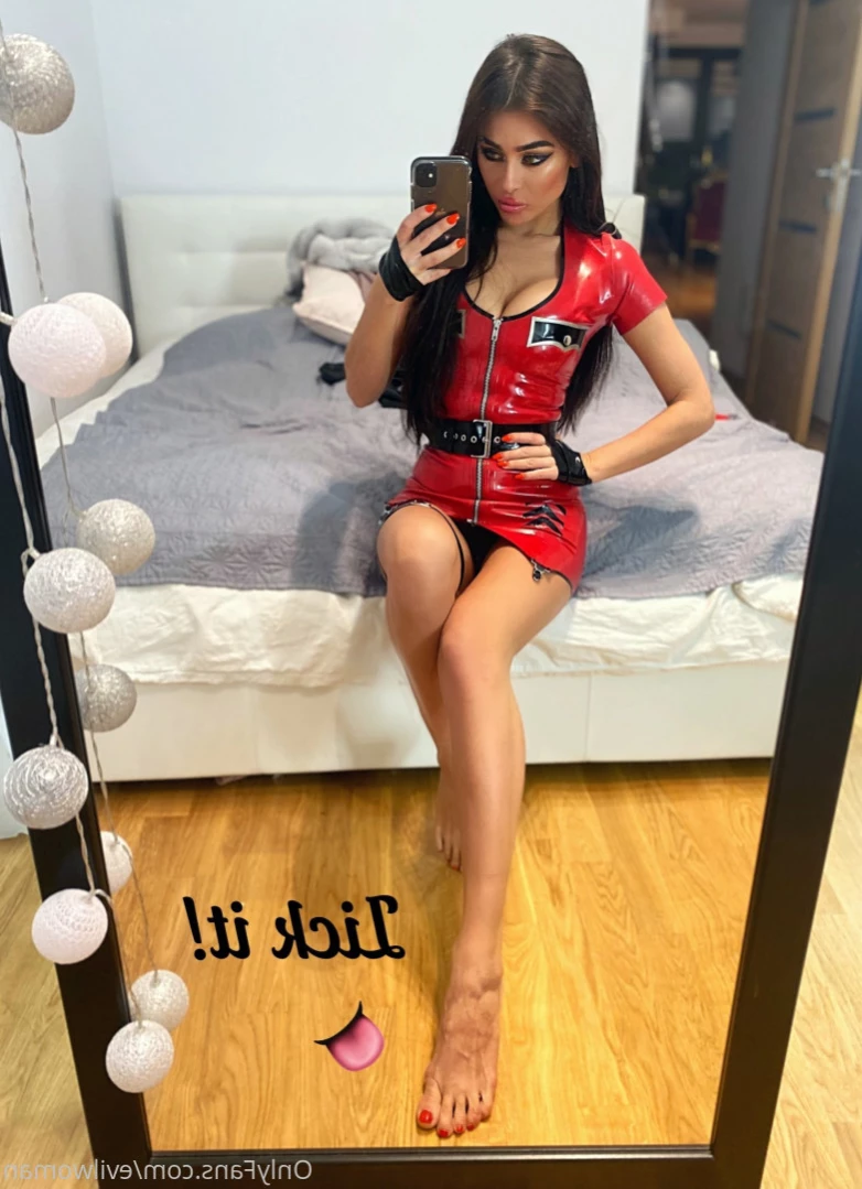 Evil Woman [ evilwoman ] Onlyfans leaked photo 11131763 on Hotleaks.tv