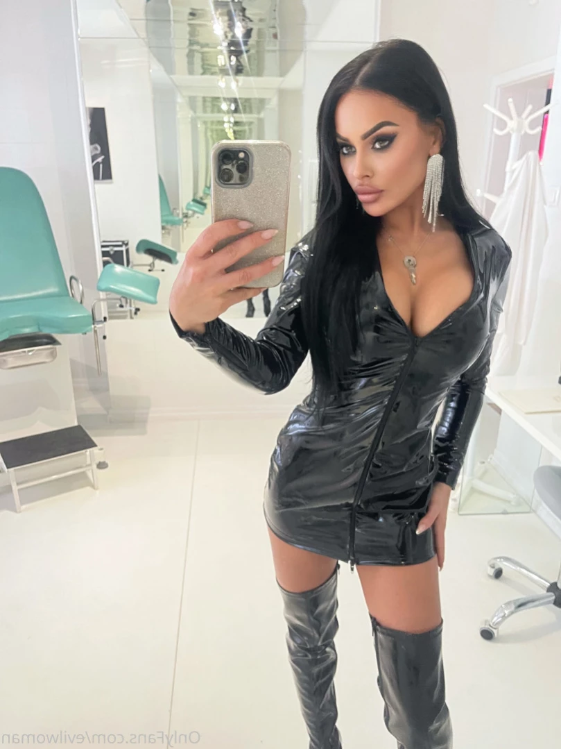 Evil Woman [ evilwoman ] Onlyfans leaked photo 11131805 on Hotleaks.tv