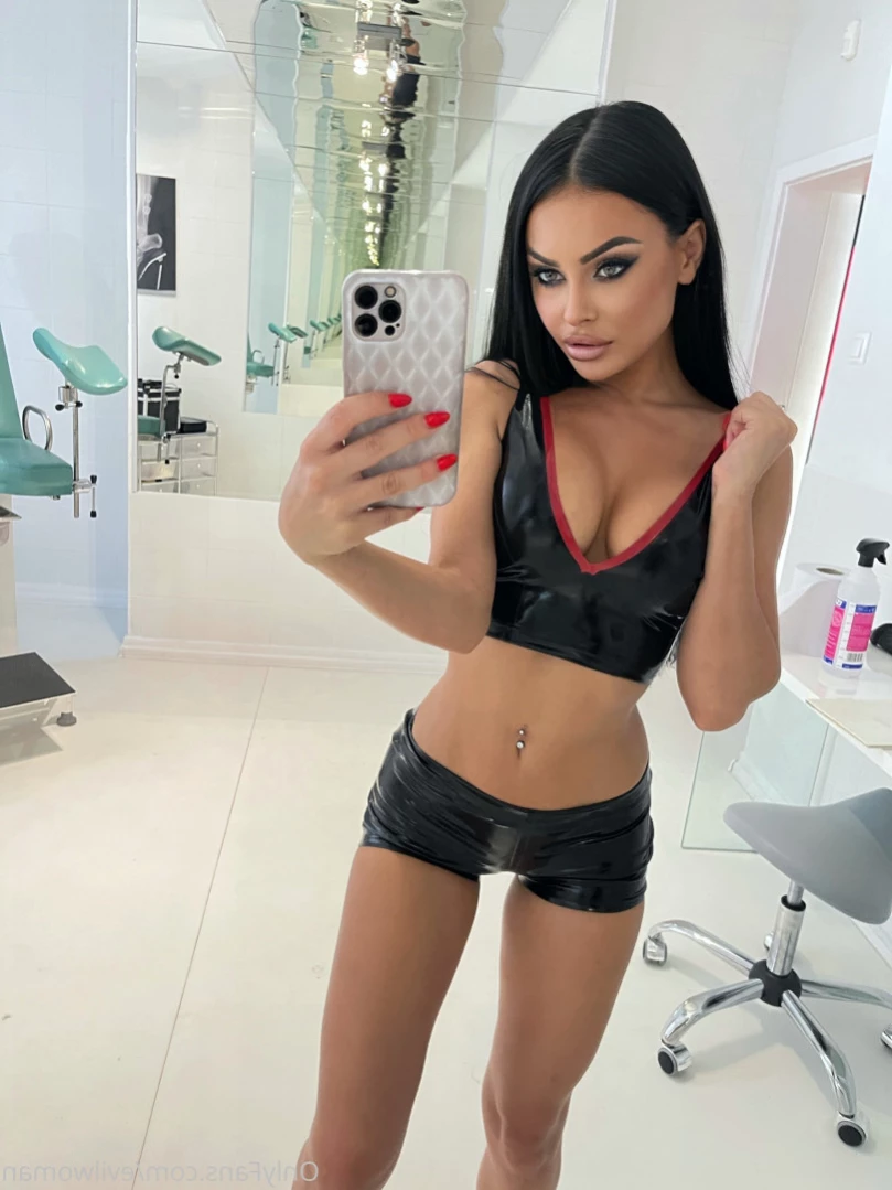Evil Woman [ evilwoman ] Onlyfans leaked photo 11131818 on Hotleaks.tv