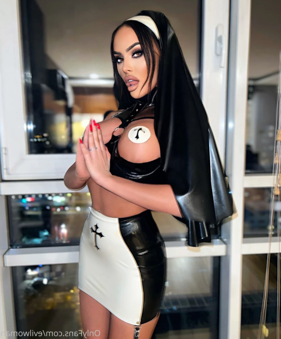 Evil Woman [ evilwoman ] Onlyfans leaked photo 11132835 on Hotleaks.tv