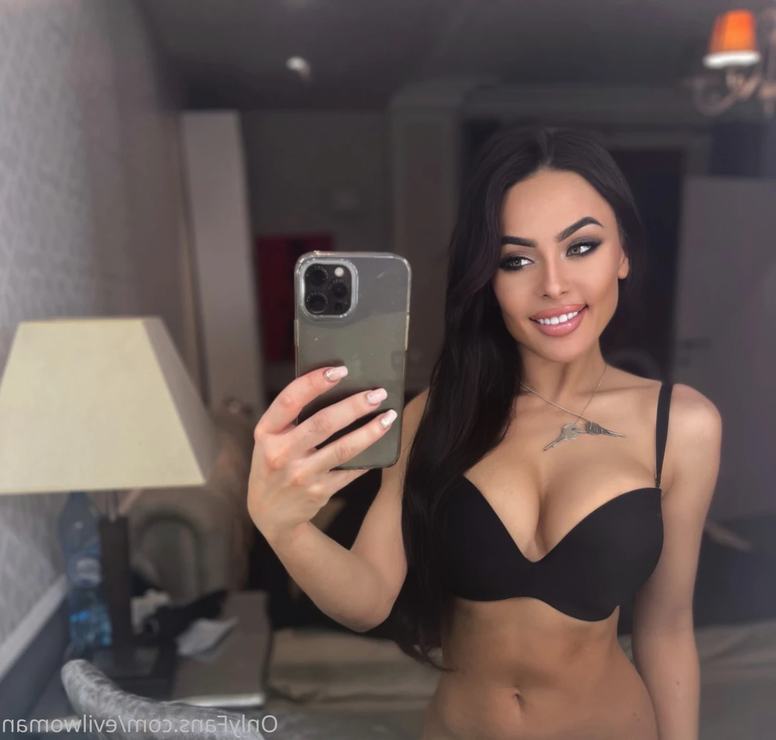 Evil Woman [ evilwoman ] Onlyfans leaked photo 11132860 on Hotleaks.tv