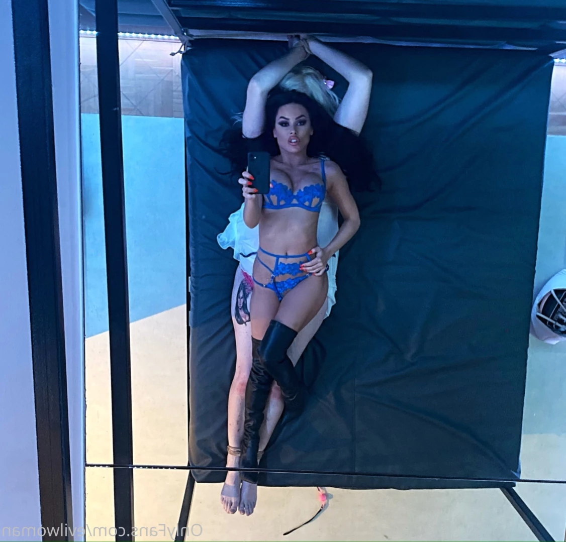 Evil Woman [ evilwoman ] Onlyfans leaked photo 11132944 on Hotleaks.tv