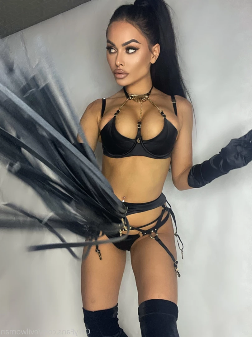 Evil Woman [ evilwoman ] Onlyfans leaked photo 11132949 on Hotleaks.tv