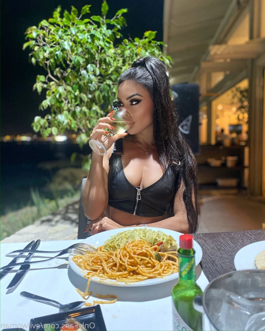 Evil Woman [ evilwoman ] Onlyfans leaked photo 11674399 on Hotleaks.tv