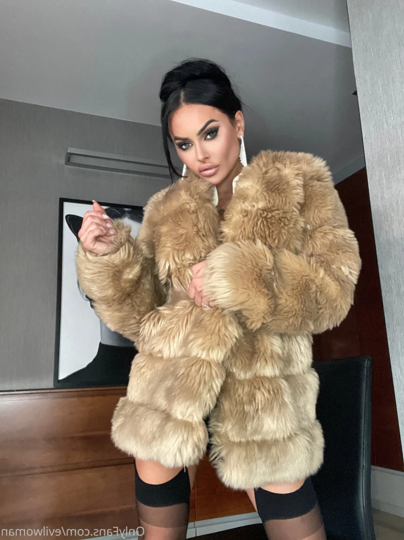 Evil Woman [ evilwoman ] Onlyfans leaked photo 11761842 on Hotleaks.tv