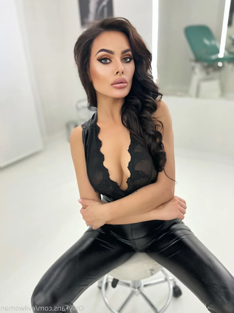 Evil Woman [ evilwoman ] Onlyfans leaked photo 11763223 on Hotleaks.tv