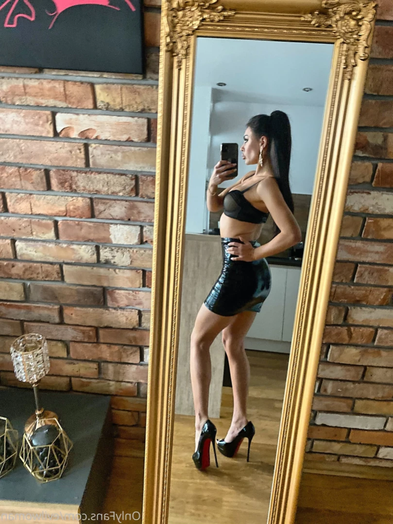 Evil Woman [ evilwoman ] Onlyfans leaked photo 12810668 on Hotleaks.tv