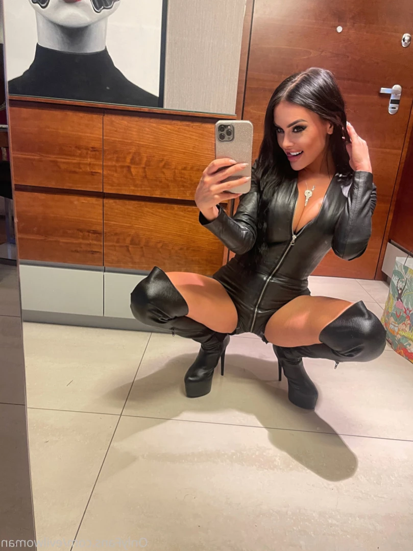Evil Woman [ evilwoman ] Onlyfans leaked photo 12966237 on Hotleaks.tv