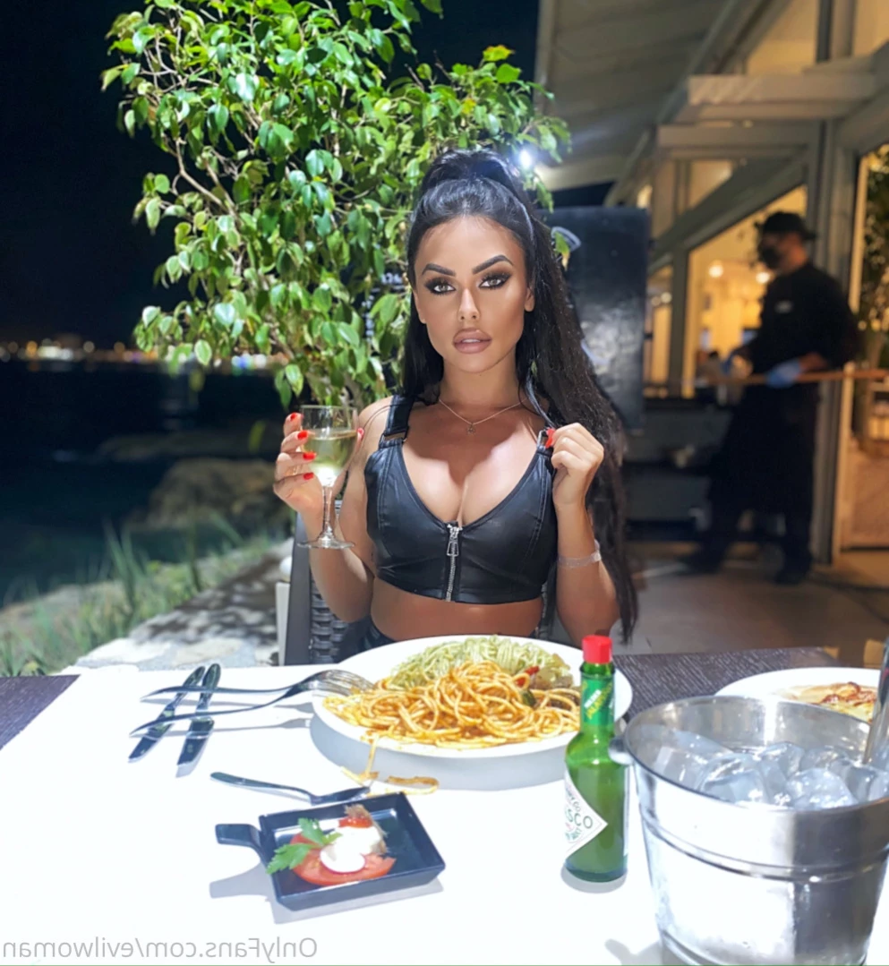 Evil Woman [ evilwoman ] Onlyfans leaked photo 13325305 on Hotleaks.tv