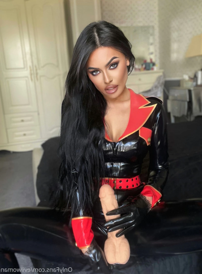 Evil Woman [ evilwoman ] Onlyfans leaked photo 13405450 on Hotleaks.tv