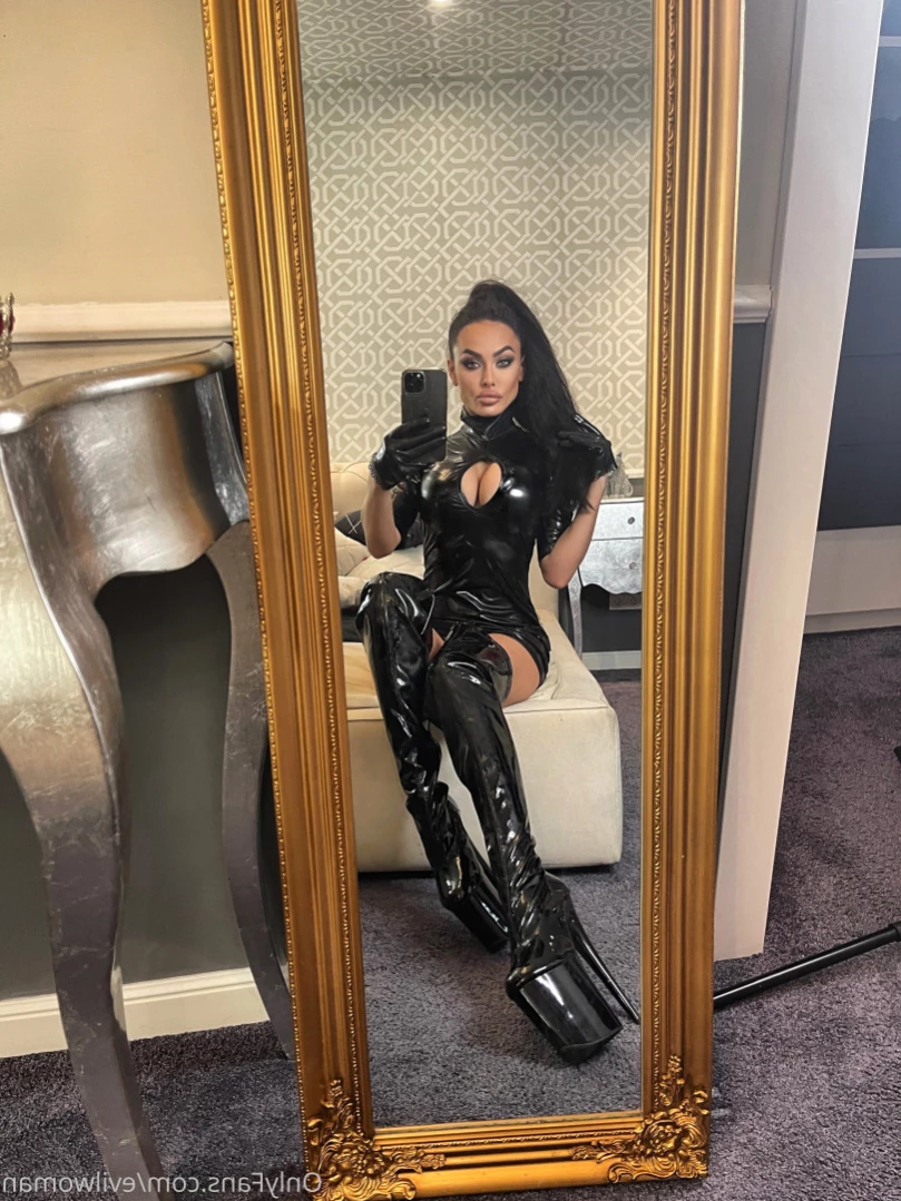 Evil Woman [ evilwoman ] Onlyfans leaked photo 13558281 on Hotleaks.tv