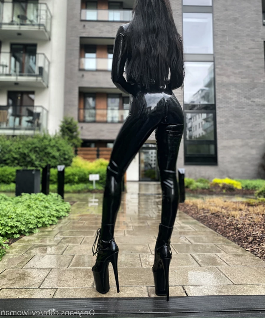 Evil Woman [ evilwoman ] Onlyfans leaked photo 13559129 on Hotleaks.tv
