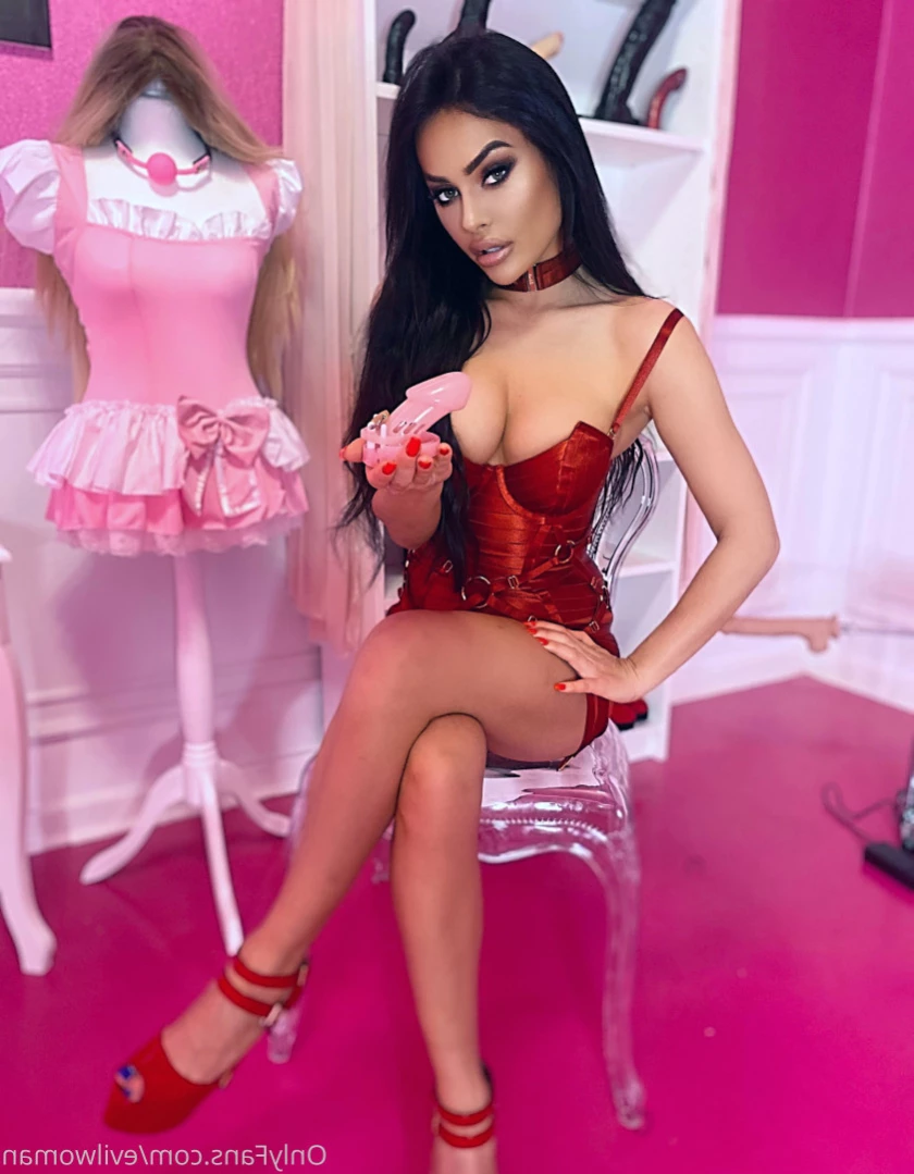 Evil Woman [ evilwoman ] Onlyfans leaked photo 13776623 on Hotleaks.tv