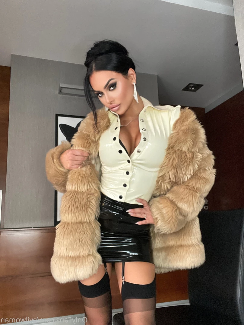 Evil Woman [ evilwoman ] Onlyfans leaked photo 13815957 on Hotleaks.tv