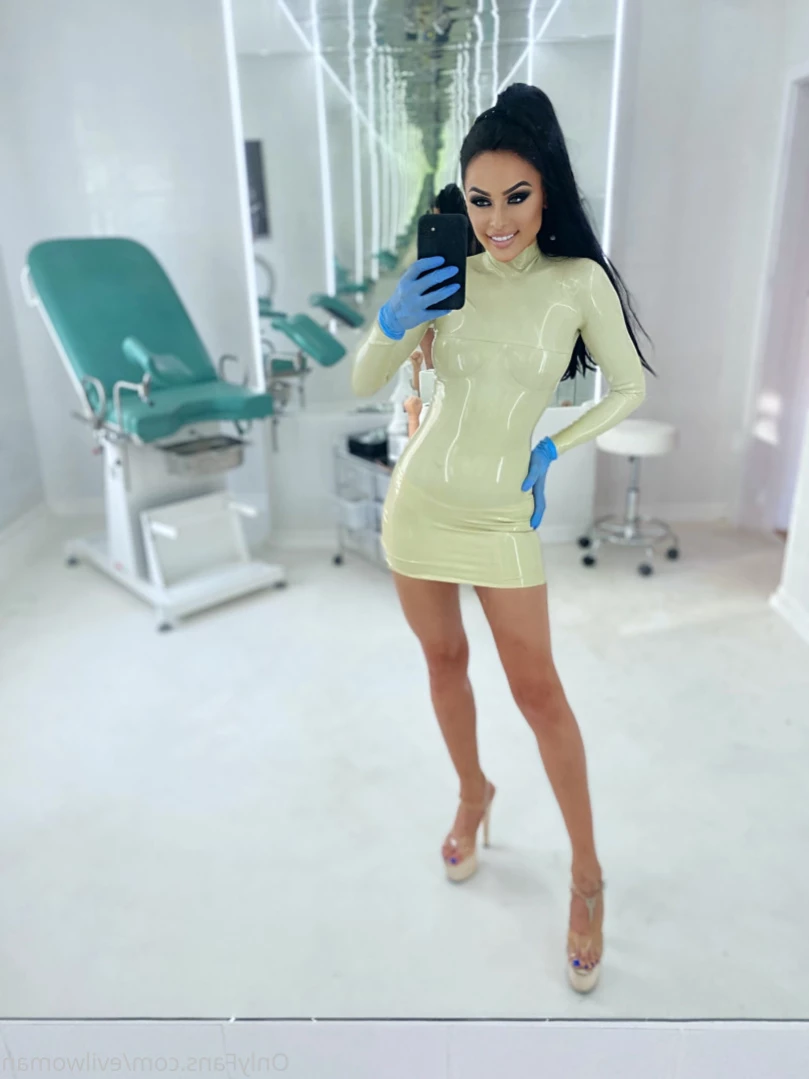 Evil Woman [ evilwoman ] Onlyfans leaked photo 14368973 on Hotleaks.tv