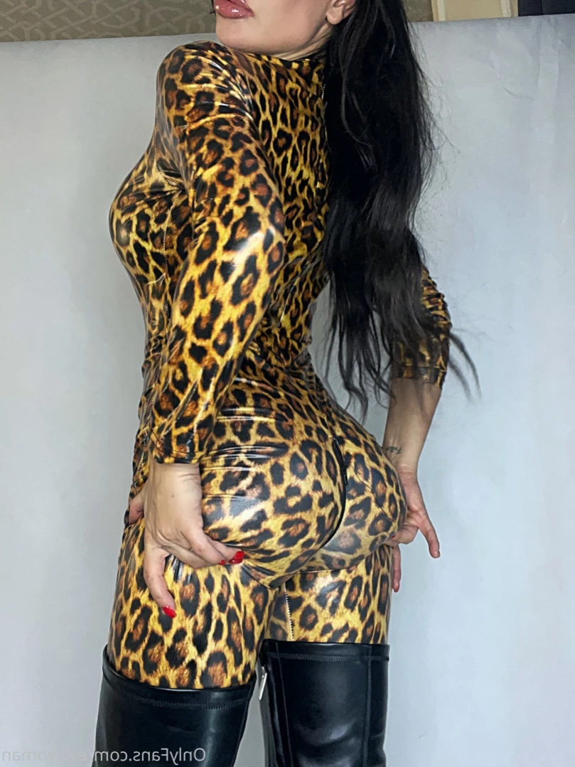 Evil Woman [ evilwoman ] Onlyfans leaked photo 14596716 on Hotleaks.tv