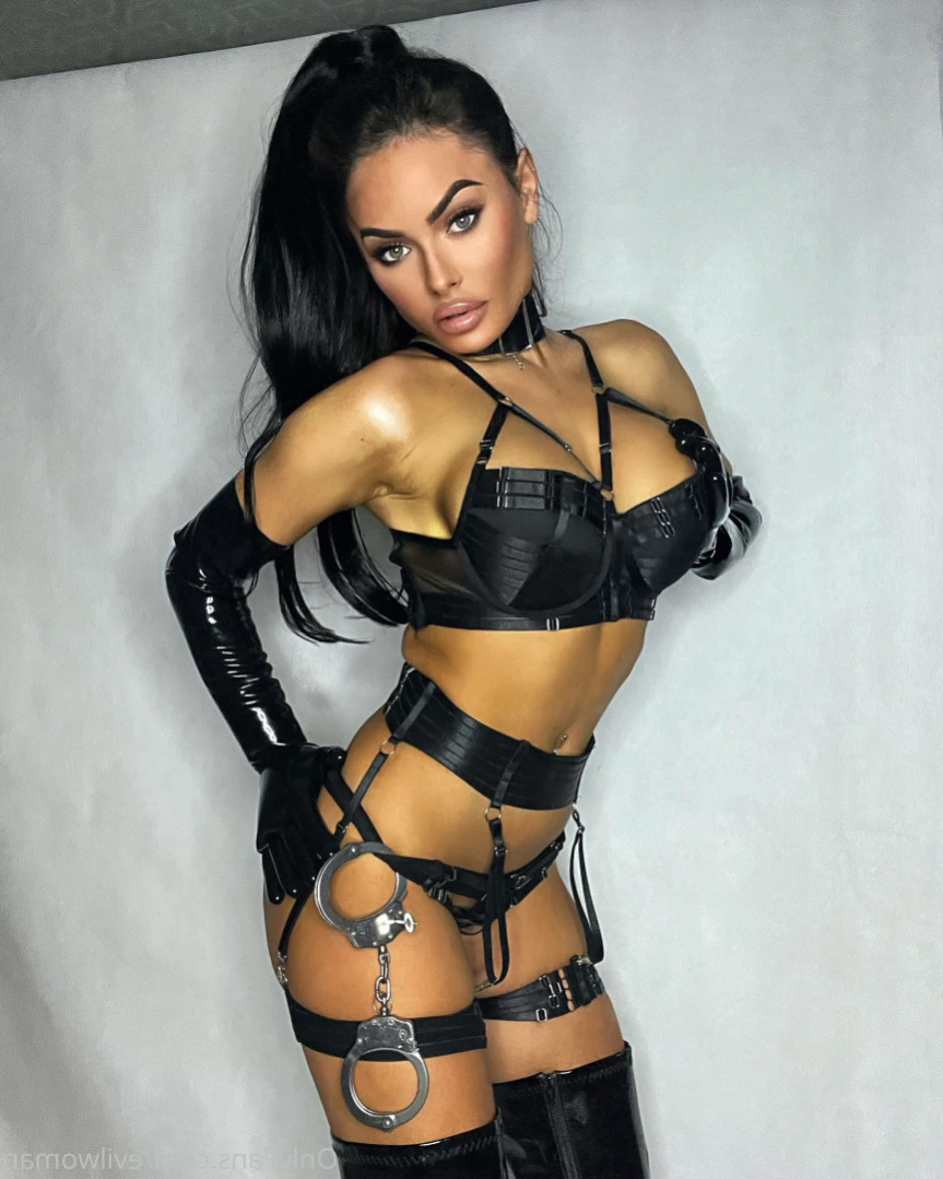 Evil Woman [ evilwoman ] Onlyfans leaked photo 14596823 on Hotleaks.tv