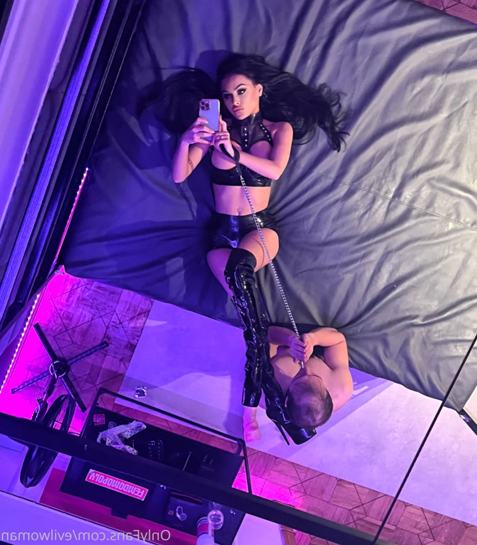 Evil Woman [ evilwoman ] Onlyfans leaked photo 15011296 on Hotleaks.tv