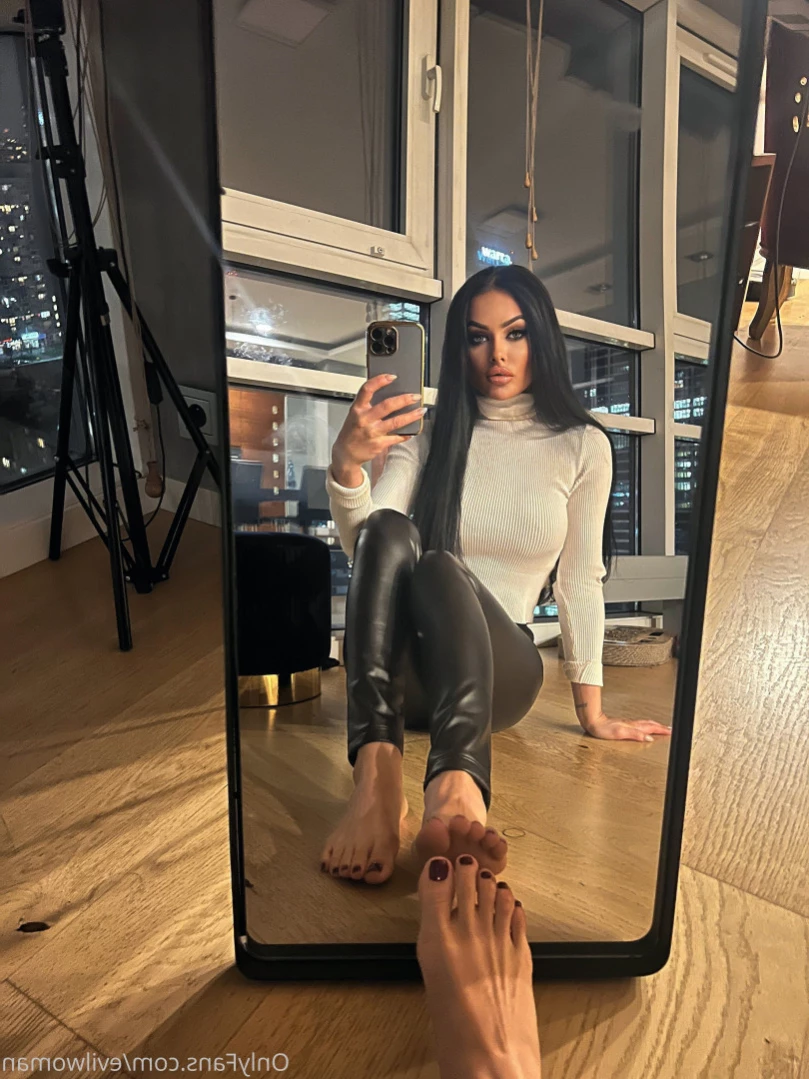 Evil Woman [ evilwoman ] Onlyfans leaked photo 15011766 on Hotleaks.tv