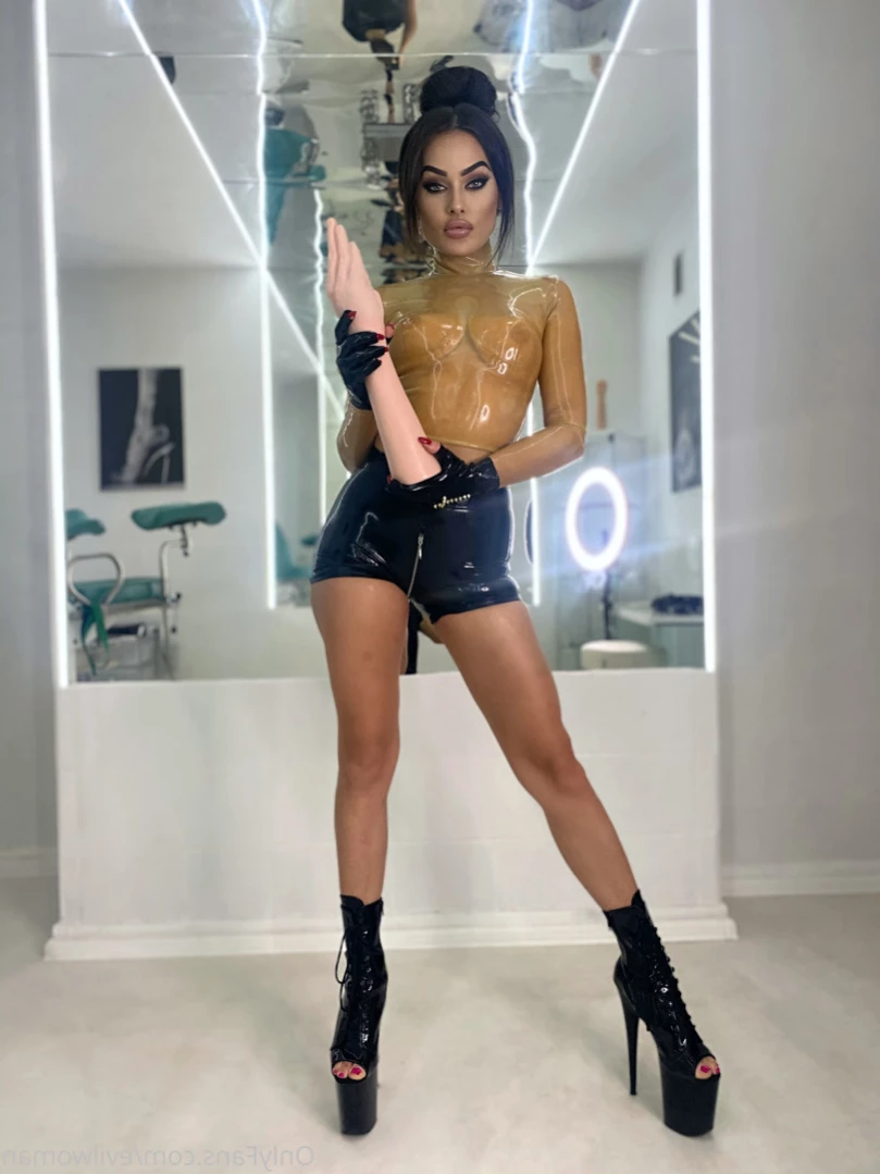 Evil Woman [ evilwoman ] Onlyfans leaked photo 15011806 on Hotleaks.tv