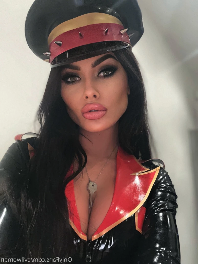 Evil Woman [ evilwoman ] Onlyfans leaked photo 15423850 on Hotleaks.tv