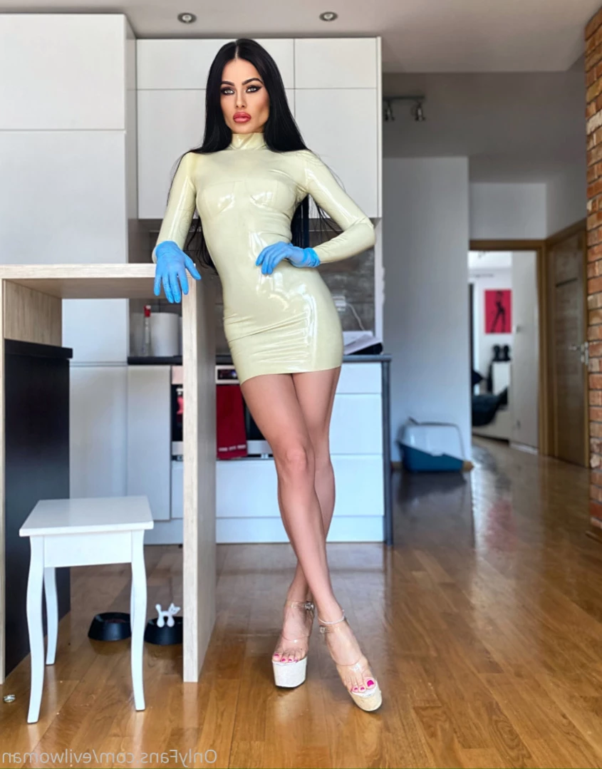 Evil Woman [ evilwoman ] Onlyfans leaked photo 15424693 on Hotleaks.tv