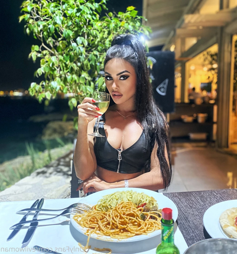 Evil Woman [ evilwoman ] Onlyfans leaked photo 15701318 on Hotleaks.tv