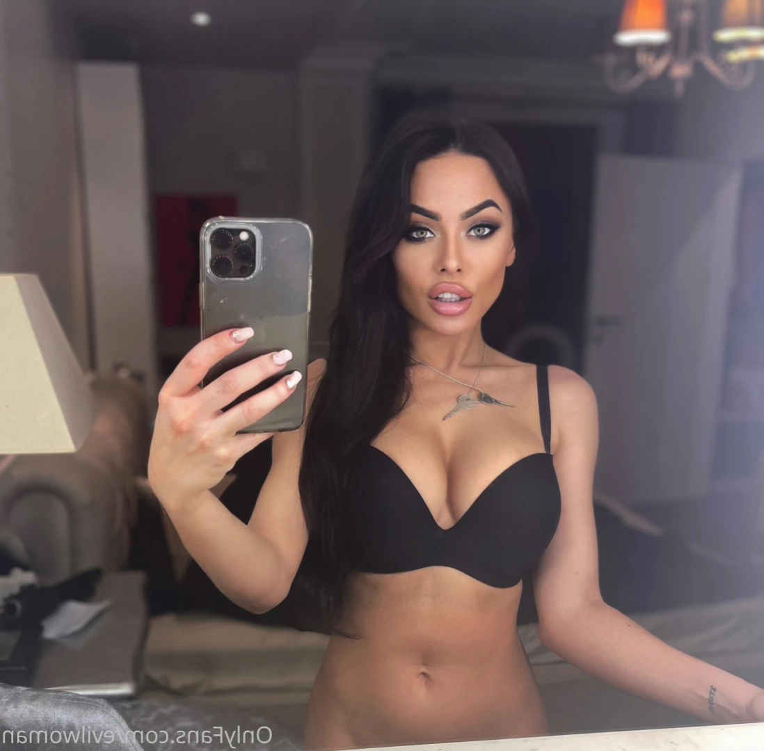 Evil Woman [ evilwoman ] Onlyfans leaked photo 15812299 on Hotleaks.tv