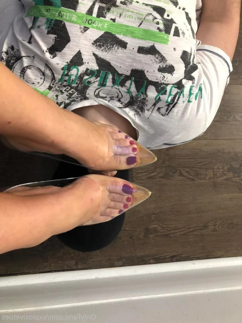 Explosivetoes [ explosivetoess ] Onlyfans leaked photo 13744374 on Hotleaks.tv