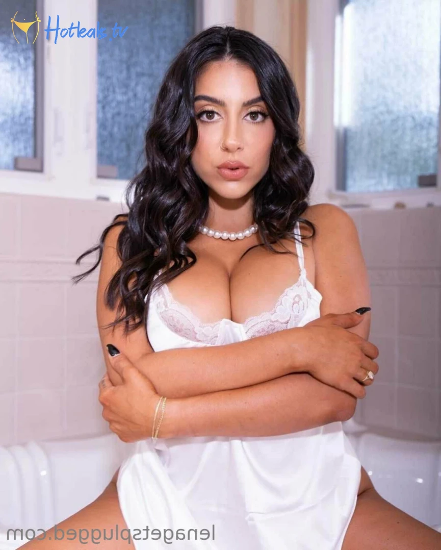 Lena The Plug [ lenatheplug ] Onlyfans leaked photo 15782823 on Hotleaks.tv